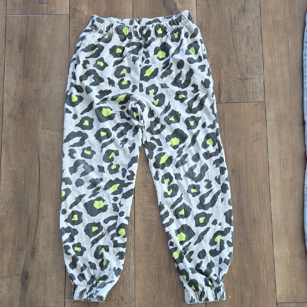 Melrose and Market Gray and Green Leopard Print Joggers